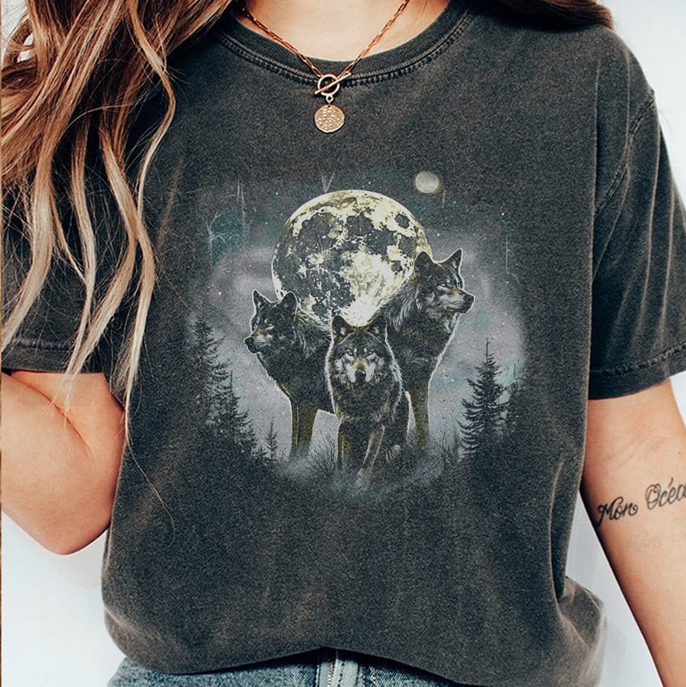 Majestic Wolves and Full Moon Art Print Shirt, Retro Wolf 90s Moon ...