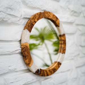 Custom Resin Wooden Wall Mirror, Handmade Epoxy Mirror, Large Round Mirror, Housewarming Gift, Decorative Bathroom Mirror, Christmas Gifts