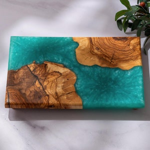 Epoxy & Olive Wood Charcuterie Board, Resin Serving Board, Unique Serving Platter, Housewarming Gifts, Christmas Gifts, Mother&#39;s Day Gifts