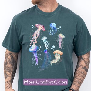 Retro Jellyfish T-Shirt, Comfort Colors® Underwater Creatures Tee, Marine Life Tee, Beachwear Ocean Lover Gift, Sea Animal, Marine Biologist