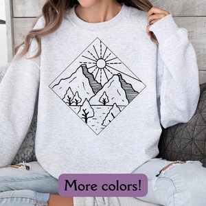 Minimalist Mountain Sweatshirt, Travel Sweatshirt, Adventure Sweatshirt, Nature Lover Sweatshirt, Hiking Sweatshirt Mountain Sunrise Sweater
