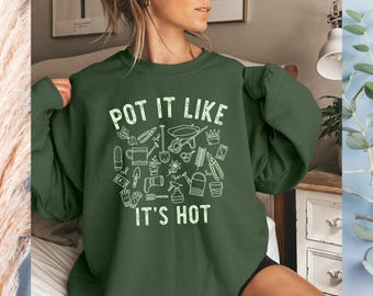 Gardener Sweatshirt, Plant Lover Sweatshirt, Farmer Pullover, Hoeing Ain't Easy Tee, Gift For Gardeners, Botanical Shirt, Gardening Shirt