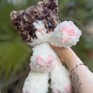 Handgehäkelte, kuschelige Katze, handgefertigt, flauschig, Kunstfell, Ragdoll-Tuxedo-Katze, Amigurumi