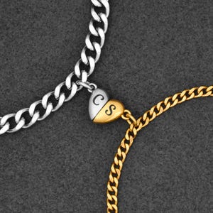 Personligt hjärtmagnetarmband för par, personliga graverade initialer, matchande smycken i silverguld, bröllops- och årsdagspresent till make