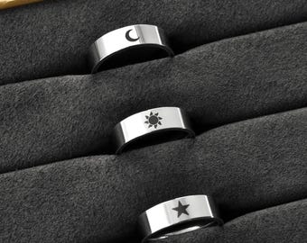 Anillos de pareja personalizados Luna, Sol, Estrella / Anillo con nombre personalizado grabado, Regalo de promesa para parejas, Mejores amigos, Juego de anillos a juego, Regalo de joyería y para él