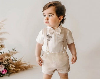 1e verjaardag outfit jongen, babyjongen kleding set: aangepaste naam bodysuit, beige shorts & vlinderdas, gepersonaliseerde peuterkleding, één verjaardagscadeau