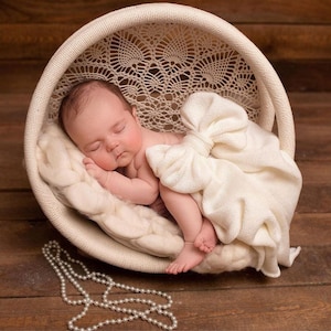 Newborn Prop Bed for Posing, Newborn Prop Basket, Bed for Newborn Photography, Baby Photo Prop - Posing Bed with Removable Back Wall
