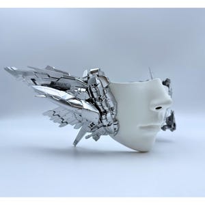 Máscara de media cara cyberpunk de diseño propio, máscara con ala móvil de Gundam, máscara de media cara mecánica, máscara de cosplay festiva para fiestas, máscara de fotografía