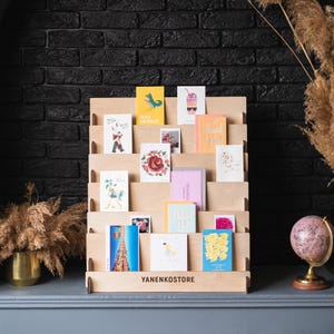 Espositore per biglietti d'auguri in legno, espositore per biglietti d'auguri, espositore per cartoline, scaffale per cartoline, scaffali per fiere dell'artigianato, espositore per mostre di artigianato
