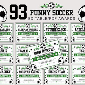 Puede incluir: Una colección de 93 certificados de premios de fútbol divertidos con gráficos de balones de fútbol en blanco y negro, detalles de estrellas verdes y texto en negro. Cada certificado incluye espacios para nombres, fechas y firmas.