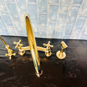 Unlacquered Solid Brass Kitchen Faucet for Farmhouse Elegance Crooked Bridge faucet V-Style solid kitchen brass tap image 5