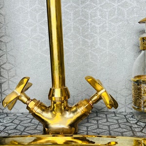 Solid Brass Sink Faucet for bathroom or kitchen Unlacquered Brass tap with Traditional Simple Handles zdjęcie 5