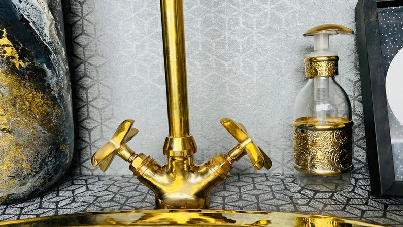 Solid Brass Sink Faucet for bathroom or kitchen Unlacquered Brass tap with Traditional Simple Handles zdjęcie 5