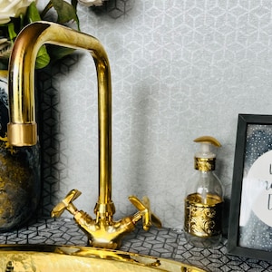 Solid Brass Sink Faucet for bathroom or kitchen Unlacquered Brass tap with Traditional Simple Handles zdjęcie 2