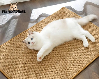 Horizontal Sisal Cat Scratching Mat - Multifunctional Claw Sharpener for Small Medium Large Cats - Protects Furniture - Anti-slip Design