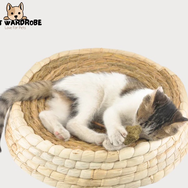 Hand-Woven Straw Cat Bed with Scratching Board - Cozy Bowl-Shaped Pet Nest for Cats and Puppies