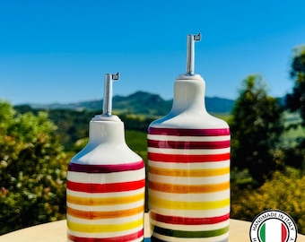 Bottiglia di ceramica Oliera italiana fatta a mano con versatore 'Vivace' linee colorate per olio aceto decorazione idea regalo 250 o 500 ml