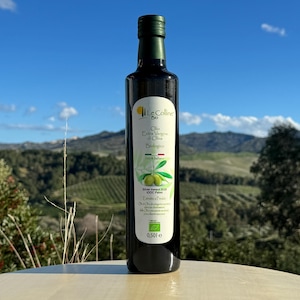 italienisches Natives Olivenöl Extra Testsieger Biologisch oder DOP aus Kalabrien kaltgepresst Bestes kräftiges Öl mit Gold Auszeichnungen