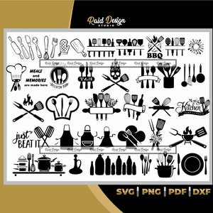 Puede incluir: Una hoja de diseño digital en blanco y negro con 30 archivos de corte SVG con temática de cocina. Los diseños incluyen varios utensilios de cocina, herramientas de cocina y frases relacionadas con la comida como "Las comidas y los recuerdos se hacen aquí" y "Just Beat It".