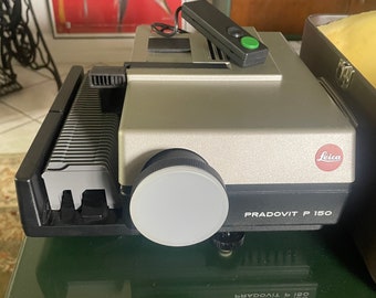 Leica Pradovit P 150 slide projector