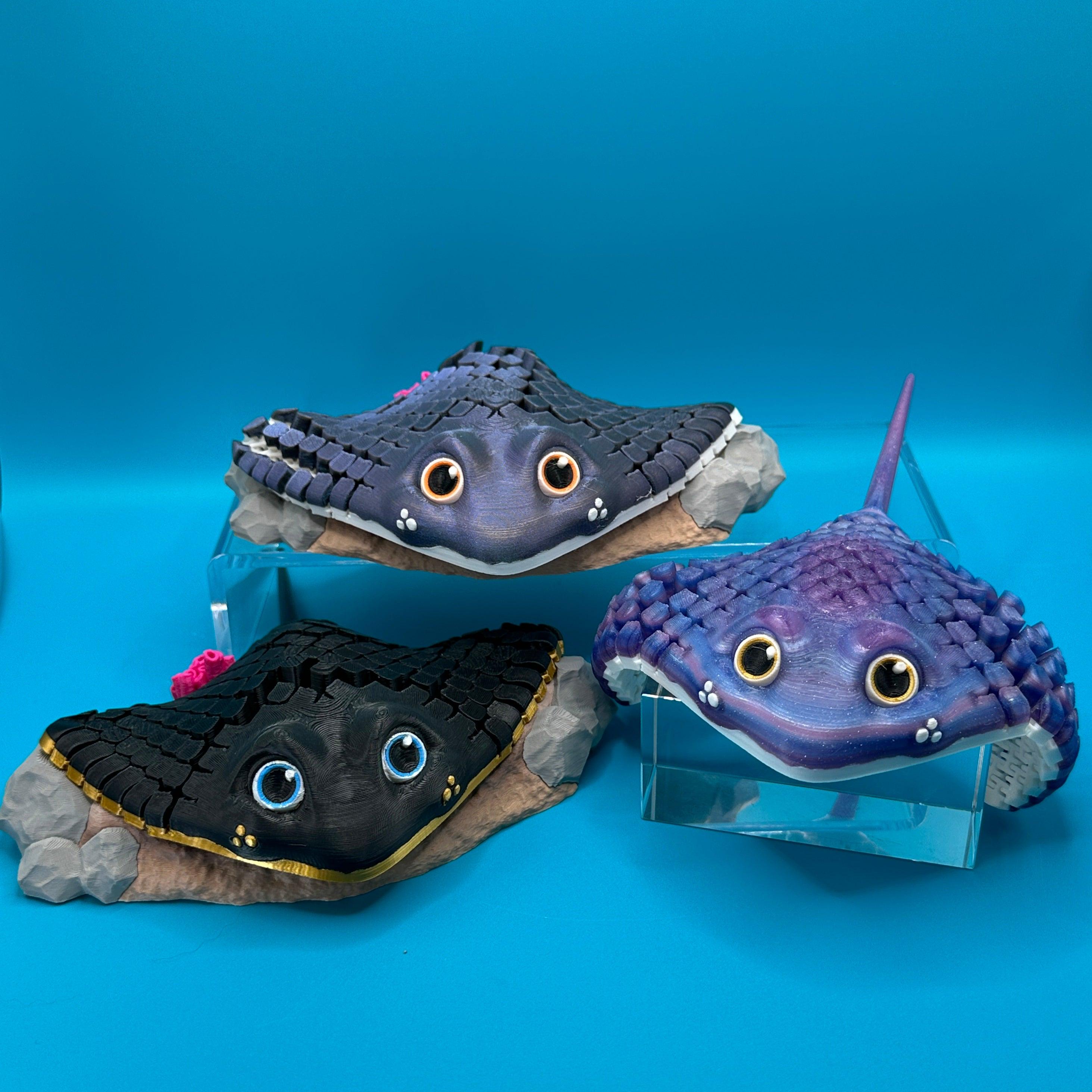 Ray Fidget Manta Ray Fidget Toy W/ Base | 3D Printed - Etsy