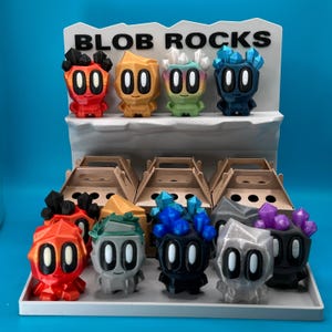 Blob Lab Rock Desk Pet w/ Optional Box | 3D Printed