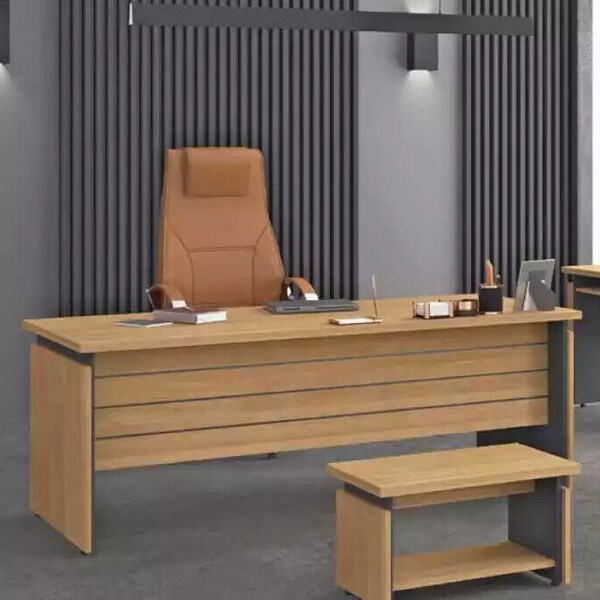 Holz Schreibtisch Büro Office Design Büromöbel Arbeitszimmer Chefschreibtisch