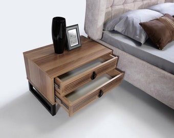Table de chevet chambre design côté bois et métal luxe