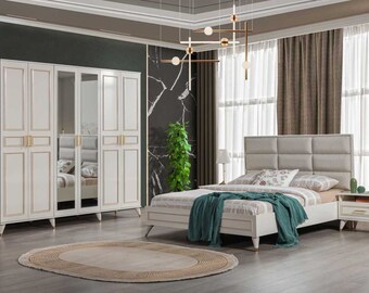 Weiße Schlafzimmer Möbel Holz Glasschrank Textil Doppelbett Nachttische