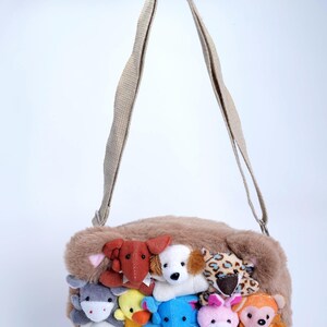 Borsetta a tracolla per bambini con peluche a forma di animale – Mini borsa Kawaii ideale per festival, compleanni e vacanze, regalo originale e divertente. immagine 3