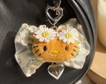Colgante para bolso de gatito coqueto, colgante floral de peluche para bolso, llavero con lazo bonito, accesorio para bolso de margarita, colgante para bolso kawaii, regalo para ella