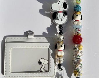 Snoopy Pärlaccessoarset | ID-hållare i konstläder, namnskyltsrulle och penna