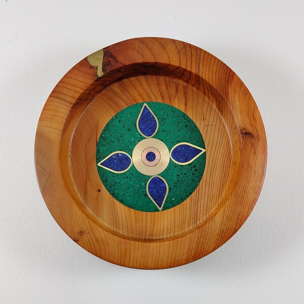 Handmade yew wood bowl. Handcrafted key bowl wood, ring dish,  key bowl, trinket tray. One-of-a-kind jewellery tray. Decorative bowl No.22