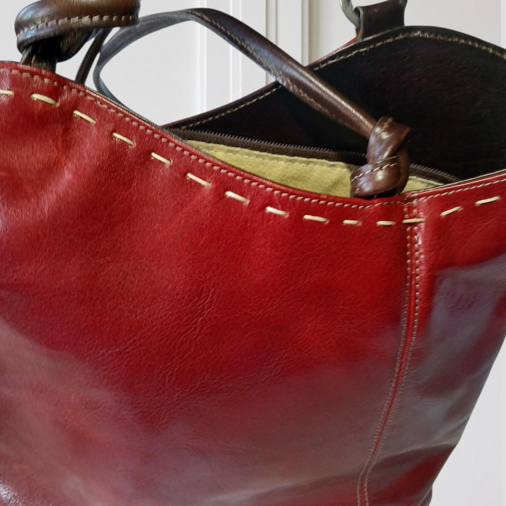 Vintage Italian Red Leather Convertible Backpack Purse 2-in  display picture 1