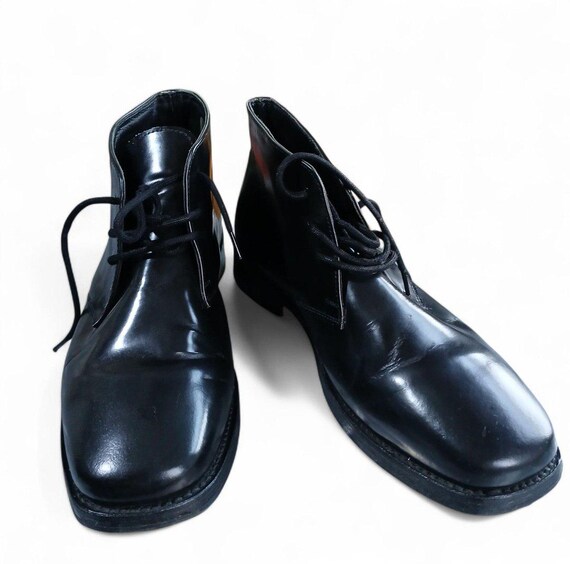 Black Leather Chukka Boots – Handmade in UK – Size 8 Men display picture 3
