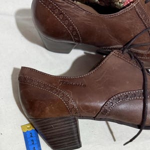 Vintage Tamaris Leather Brogue Heels: Brown Oxford Shoes, Made in Germany, Size 39 image 13