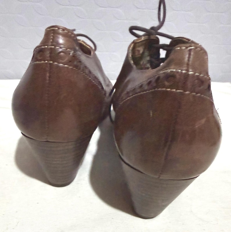 Vintage Tamaris Leather Brogue Heels: Brown Oxford Shoes, Made in Germany, Size 39 image 14
