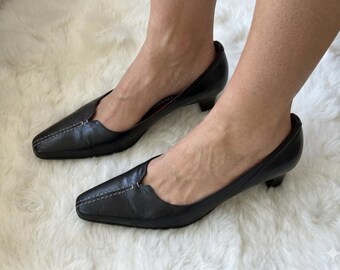Vintage Lola Tokio Black Leather Pumps, 90s Contrast Stitch Low Block Heels