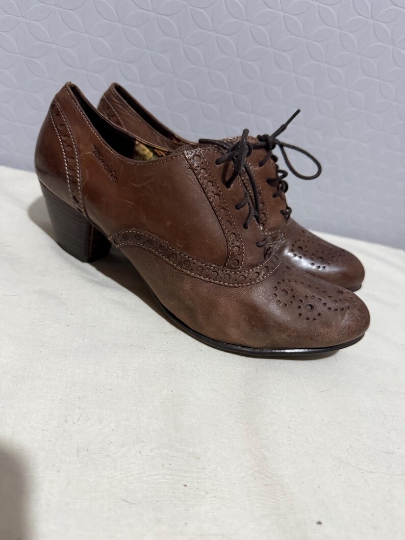 Vintage Tamaris Leather Brogue Heels: Brown Oxford Shoes, Made in Germany, Size 39 image 18