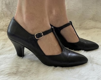 Décolleté vintage Franel Copenhagen in pelle nera con cinturino a T, taglia EU 37.5, tacco basso