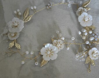 Bridal Shell Flower Hair Vine - Wedding Pearl Hair Accessories