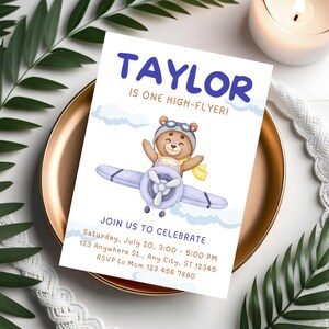 Retro Flugzeug Geburtstagsfeier einladen bearbeitbare Vorlage Erste Geburtstagseinladung Pilot Luftfahrt Party Thema Gender Neutral Flugzeug Party
