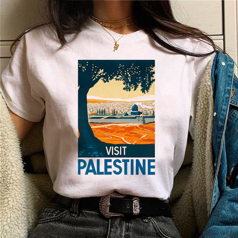 Kurzärmeliges Baumwoll-T-Shirt Zeigen Sie Ihre Unterstützung mit unseren geschlechtsneutralen T-Shirts Committed to Palestine. Bild 4