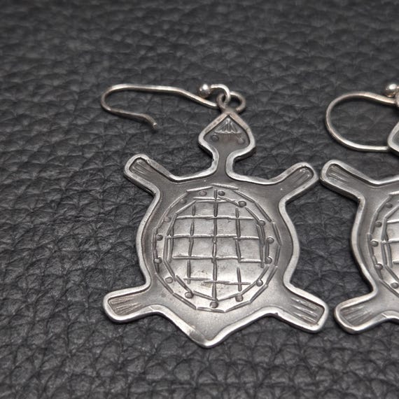 Vintage 925 Solid Sterling Silver Turtle Dangle E… - image 2