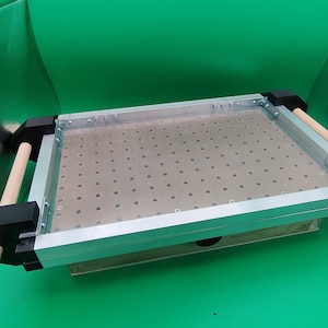 Vacuum forming table and quick release frame.  12&quot; x 18&quot;  Custom sizes available.