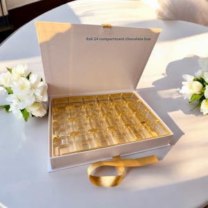 1 handgemaakte chocoladedoos met 24 en 16 vakken voor huwelijks- of babyshowercadeaus