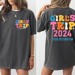 Comfort kleuren meisjes reis 2024 shirts, aangepaste meisjes vakantie shirt, gepersonaliseerde meisjes weekend T-shirt, besties bijpassende shirts, road trip