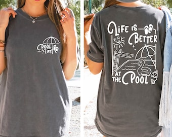 La vie est meilleure à la piscine Chemise couleurs confort, Chemise Pool Life, T-shirt Pool Vibes, Chemises estivales tendance, Pool party, Chemise été rétro