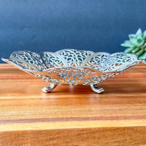 Vintage International Silver Lovelace Candy Dish: Ornate Silver Plated Lace Bowl