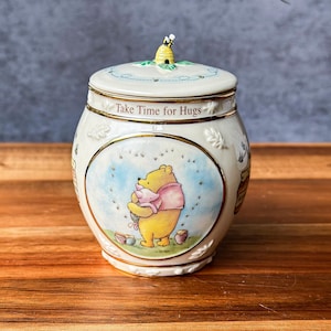 Vintage Arleigh Elliot Disney Winnie The Pooh Porcelain Music Box - Take Time for Hugs - Vintage Gift Idea